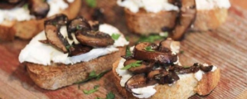 Mushroom crostini with honey