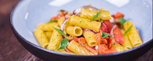 BIO RIGATONI PASTA WITH BIO SMOKED SALMON AND GREEN PESTO